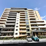 Urban Plaza Astra - Rise Private & Apartamento