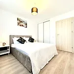 Urban Plaza Astra - Rise Private & Lejlighed Braşov