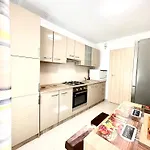 Lejlighed Urban Plaza Astra - Rise Private &
