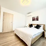 Apartamento Urban Plaza Astra - Rise Private &