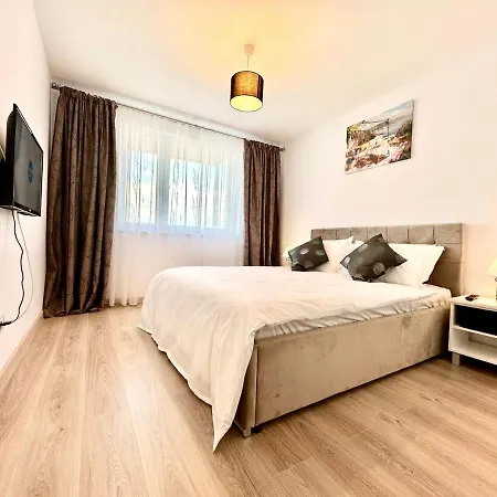 Urban Plaza Astra - Rise Private & Apartament *