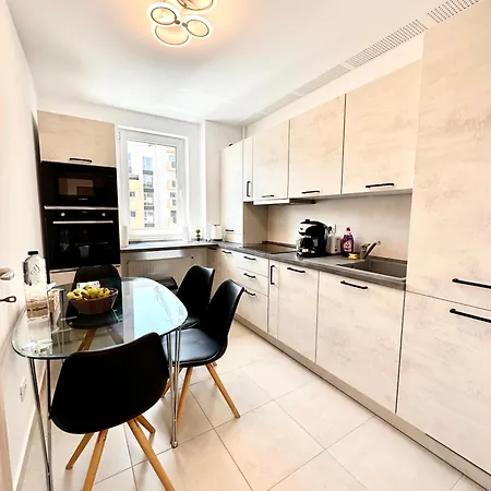 Urban Plaza Astra - Rise Private & Apartment