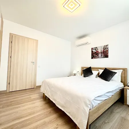 Apartment Urban Plaza Astra - Rise Private &