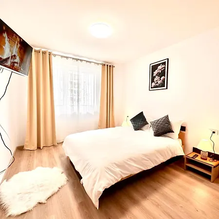 Urban Plaza Astra - Rise Private & Lejlighed *