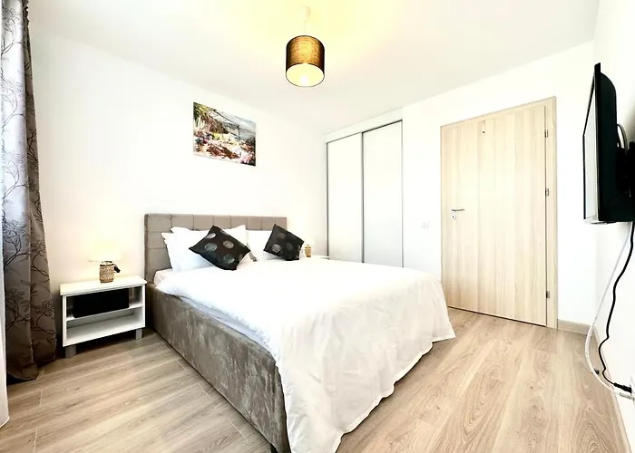 Urban Plaza Astra - Rise Private & Appartamento Braşov