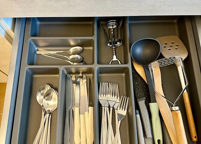 Urban Plaza Astra - Rise Private &