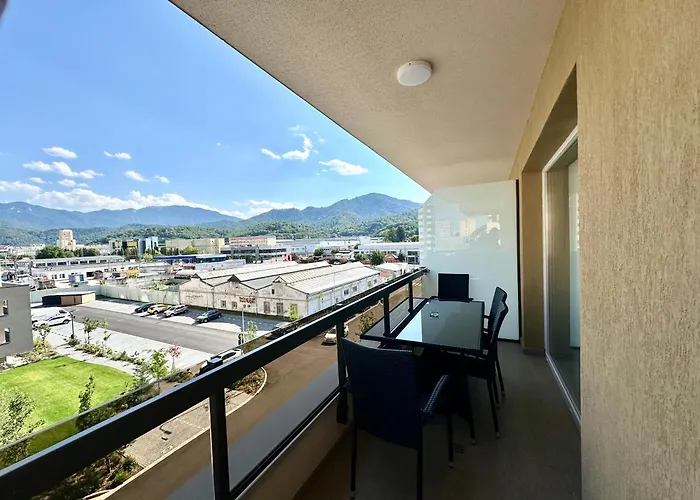 Urban Plaza Astra - Rise Private & Appartamento Braşov